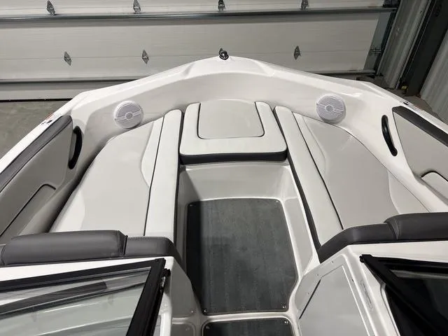 Slide: The Image of Yamaha SX190 2025 - 23