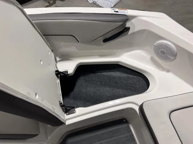 Slide: The Image of Yamaha SX190 2025 - 24