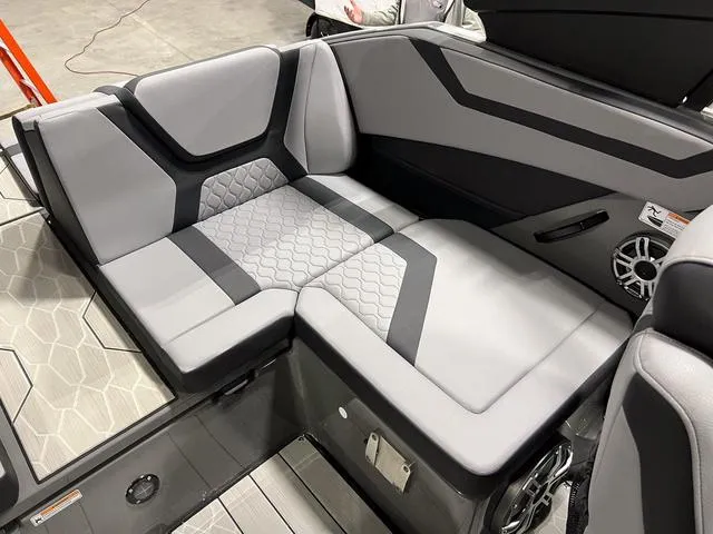 Slide: The Image of Yamaha 222XD 2025 - 11