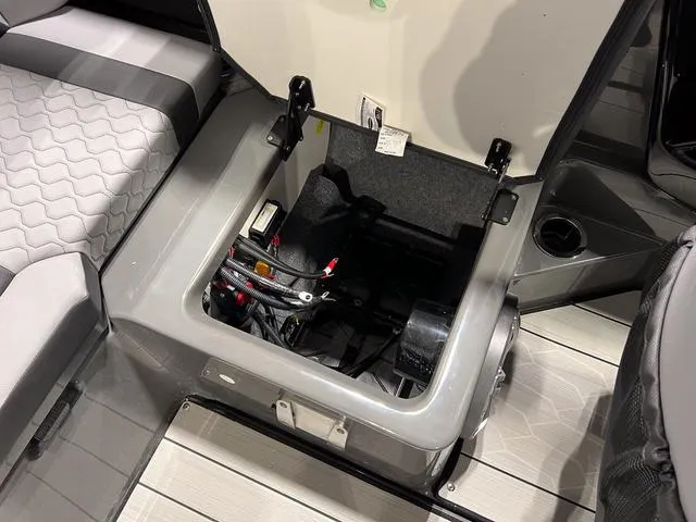 Slide: The Image of Yamaha 222XD 2025 - 14