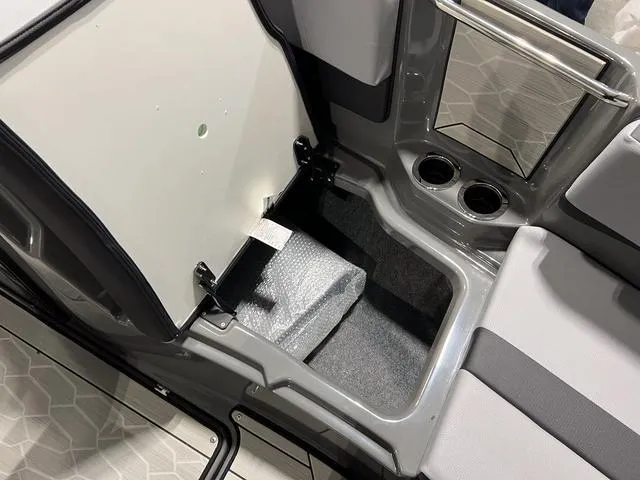 Slide: The Image of Yamaha 222XD 2025 - 29