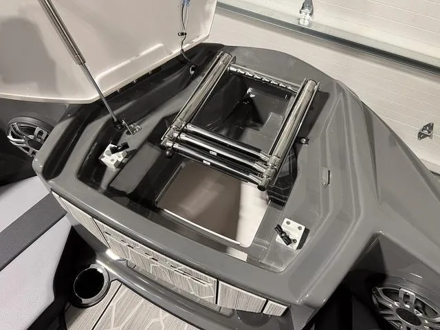 Slide: The Image of Yamaha 222XD 2025 - 33