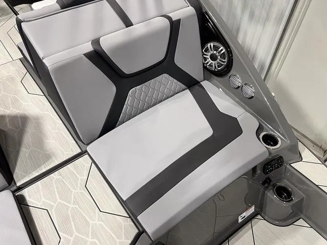 Slide: The Image of Yamaha 222XD 2025 - 8