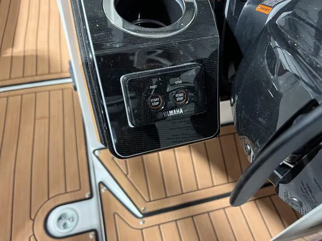 Slide: The Image of Yamaha 252SD 2025 - 20