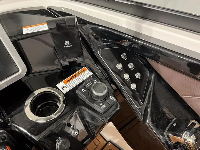 Slide: The Image of Yamaha 252SD 2025 - 22