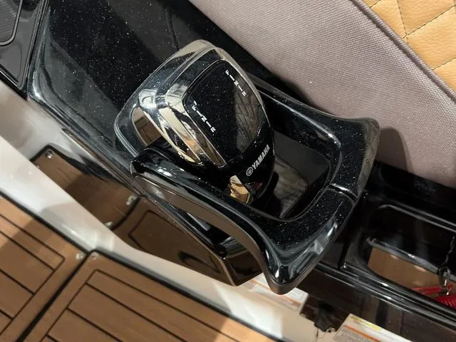 Slide: The Image of Yamaha 252SD 2025 - 23