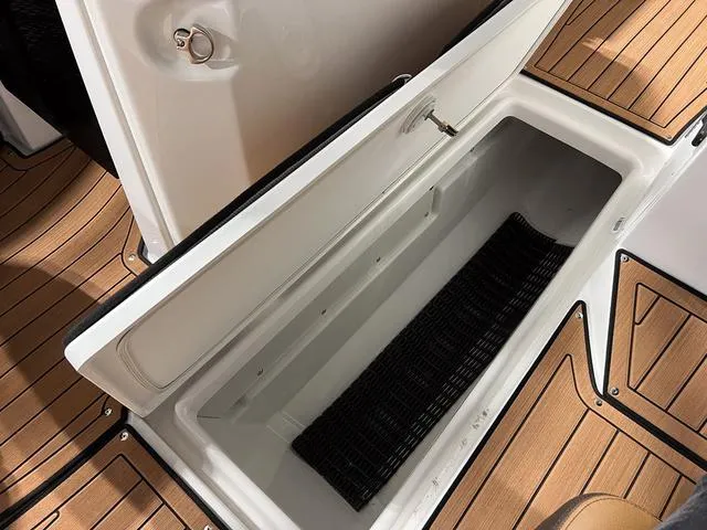 Slide: The Image of Yamaha 252SD 2025 - 26