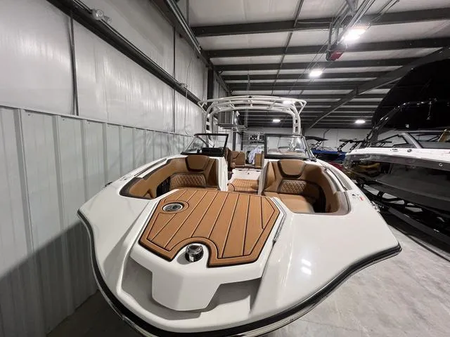 Slide: The Image of Yamaha 252SD 2025 - 3