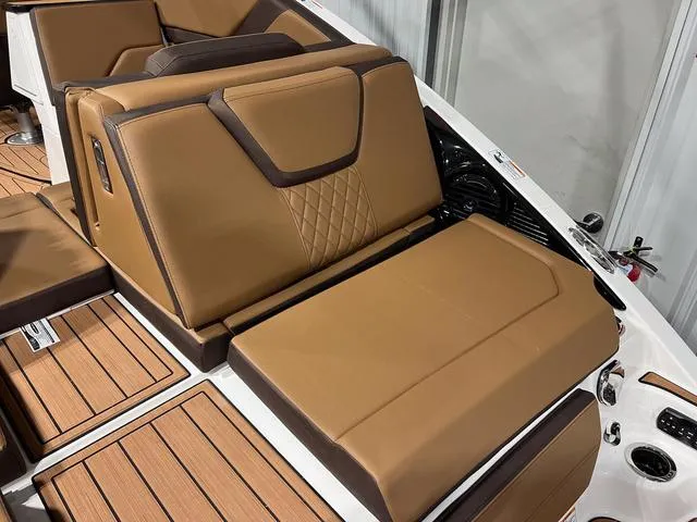 Slide: The Image of Yamaha 252SD 2025 - 9