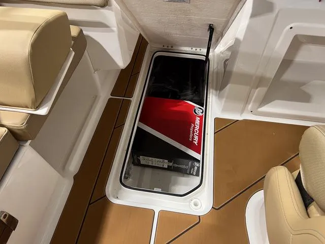 Slide: The Image of Bayliner D20I 2025 - 24