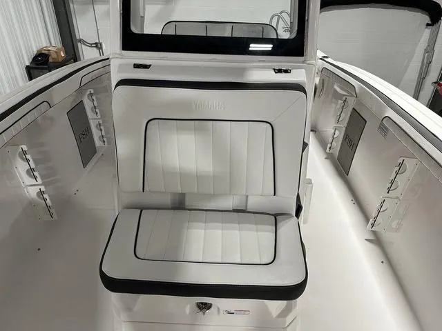 Slide: The Image of Yamaha 255 FSH Sport H 2025 - 10