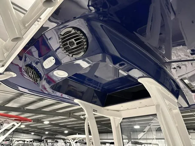 Slide: The Image of Yamaha 255 FSH Sport H 2025 - 13