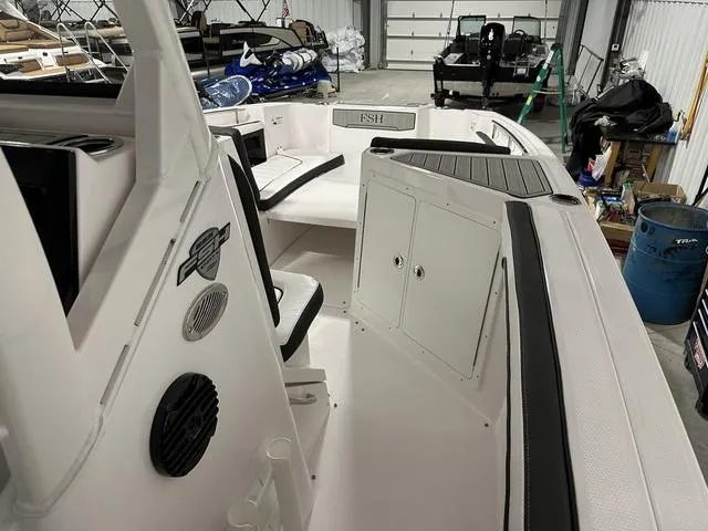 Slide: The Image of Yamaha 255 FSH Sport H 2025 - 22