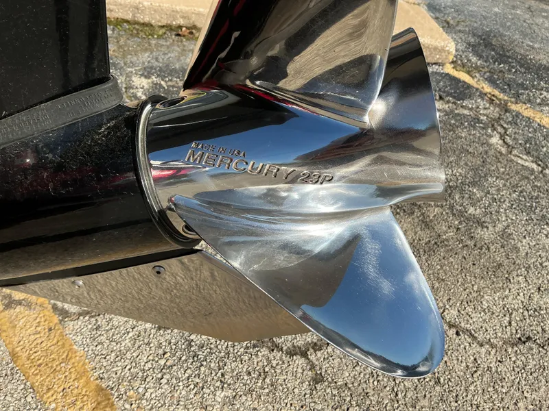 Slide: The Image of Nitro Z18 2019 - 8