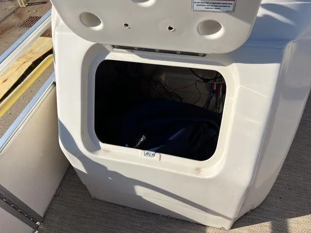 Slide: The Image of Sweetwater 2486 Re 2009 - 12