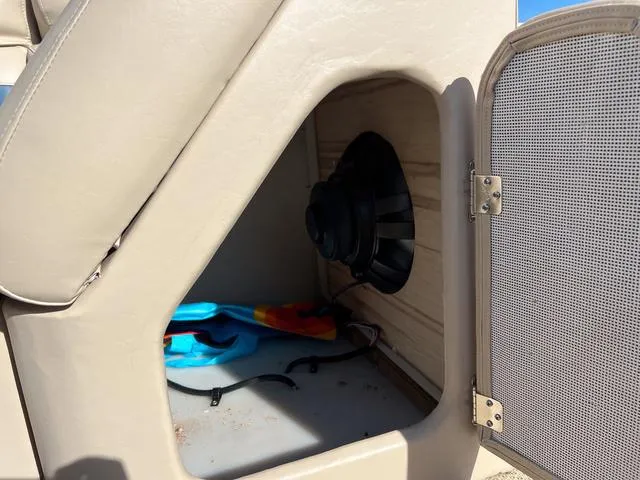 Slide: The Image of Sweetwater 2486 Re 2009 - 14