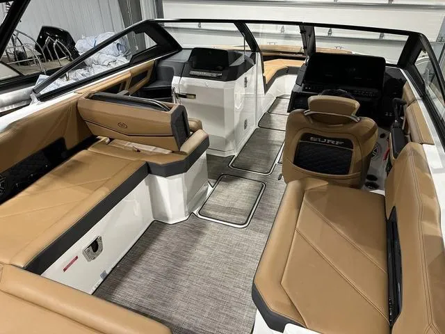 Slide: The Image of Cobalt R6 Surf 2025 - 17