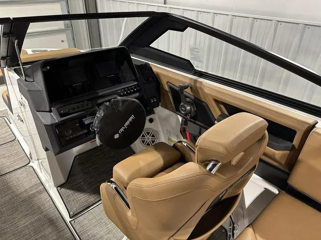 Slide: The Image of Cobalt R6 Surf 2025 - 25