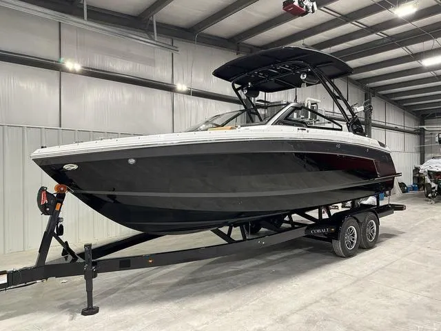 Slide: The Image of Cobalt R6 Surf 2025 - 3