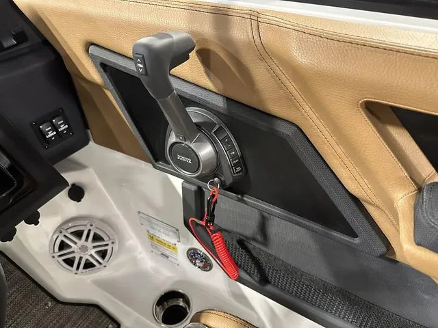 Slide: The Image of Cobalt R6 Surf 2025 - 31