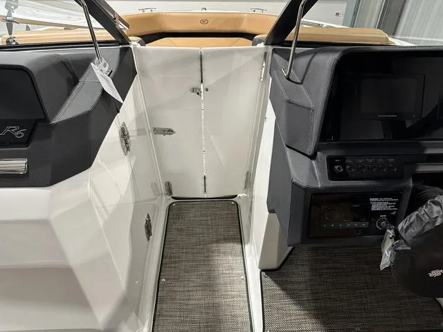 Slide: The Image of Cobalt R6 Surf 2025 - 37