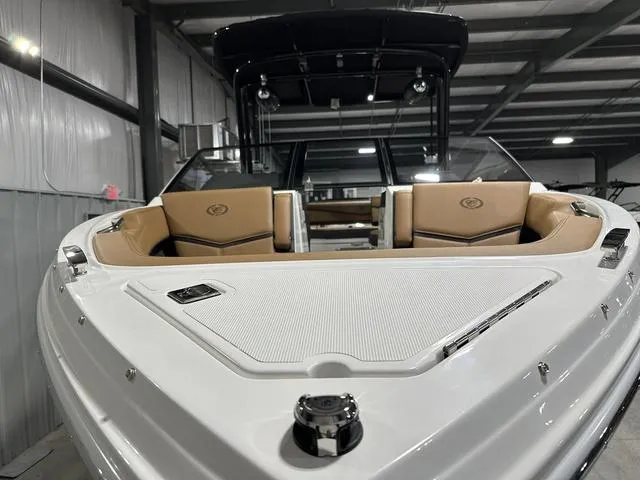 Slide: The Image of Cobalt R6 Surf 2025 - 4