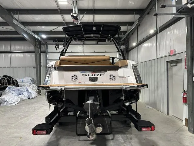 Slide: The Image of Cobalt R6 Surf 2025 - 6