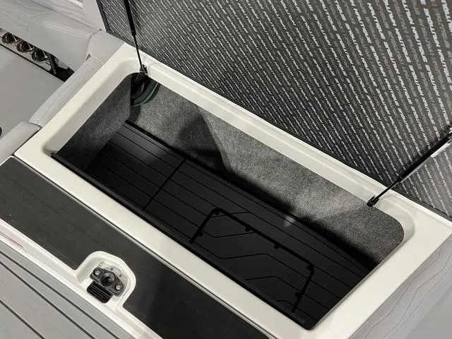 Slide: The Image of Nautique Super Air Nautique G23 2025 - 11