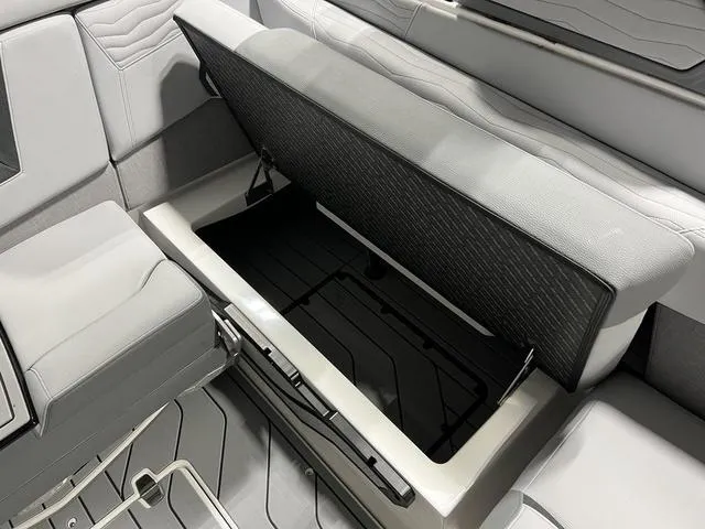 Slide: The Image of Nautique Super Air Nautique G23 2025 - 15