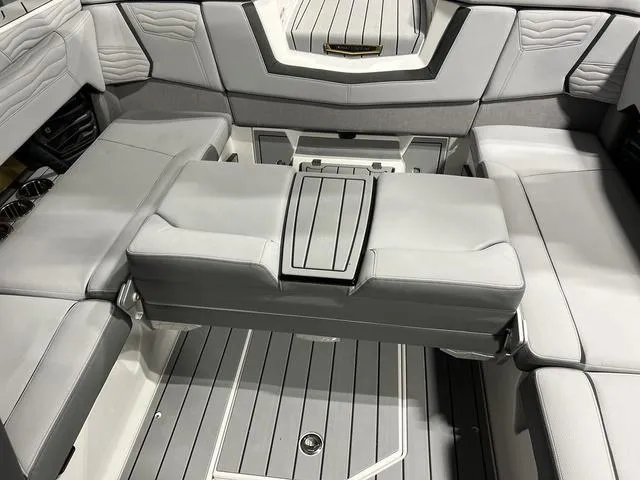 Slide: The Image of Nautique Super Air Nautique G23 2025 - 18