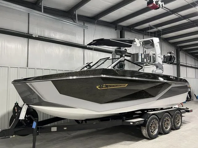 Slide: The Image of Nautique Super Air Nautique G23 2025 - 2