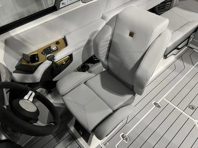 Slide: The Image of Nautique Super Air Nautique G23 2025 - 23
