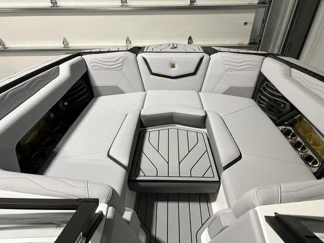 Slide: The Image of Nautique Super Air Nautique G23 2025 - 31