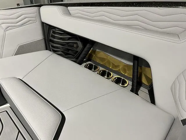 Slide: The Image of Nautique Super Air Nautique G23 2025 - 35