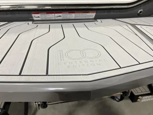 Slide: The Image of Nautique Super Air Nautique G23 2025 - 7