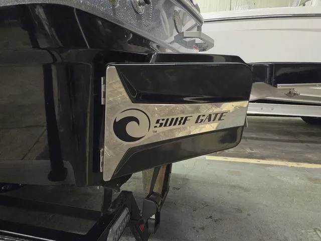 Slide: The Image of Malibu Wakesetter 23 LSV 2022 - 6