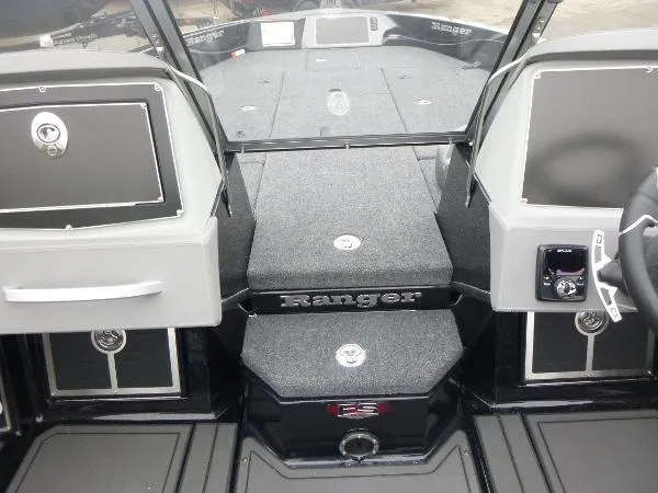 Slide: The Image of 2025 Ranger 622FS Pro boat interior with sleek design and modern controls. - 29