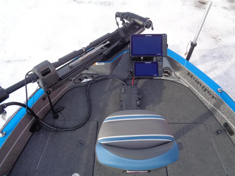 Slide: The Image of 2025 Ranger 621FS Cup Equipped boat interior with advanced navigation systems. - 8