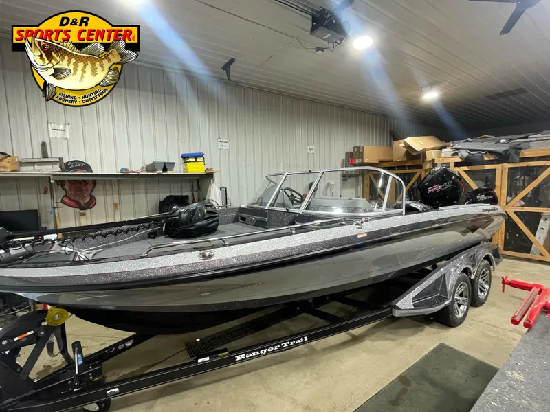 The Image of 2025 Ranger 621FS Cup Equipped boat in showroom, D&R Sports Center logo visible. - 0