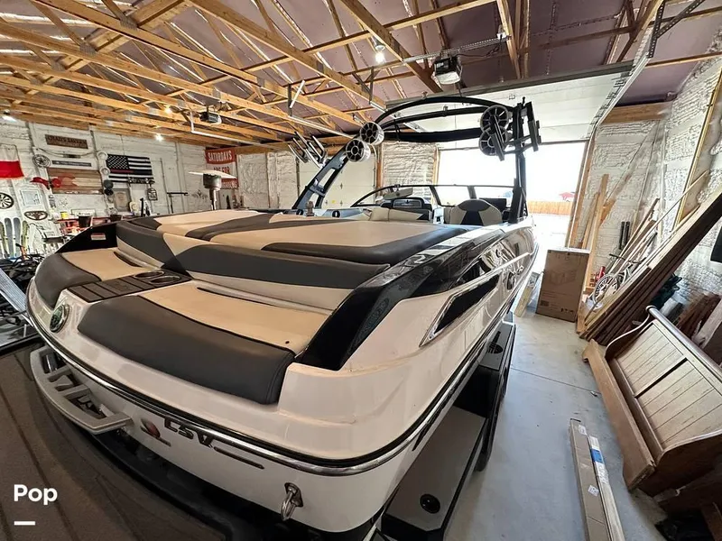 Slide: The Image of 2016 Malibu 23 LSV for sale in Pierce, CO - 10