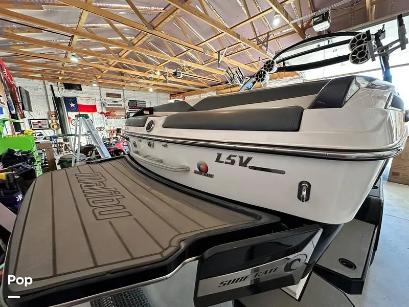 Slide: The Image of 2016 Malibu 23 LSV for sale in Pierce, CO - 9