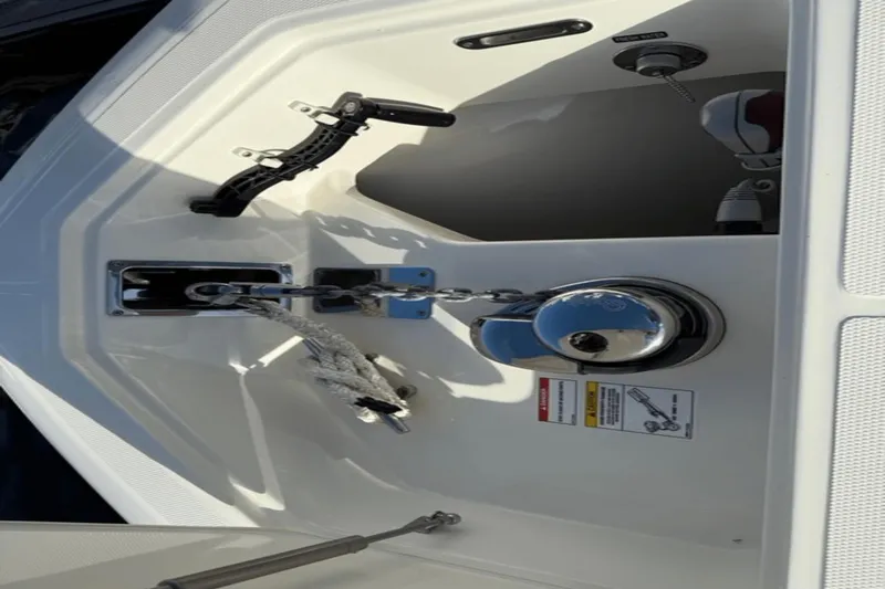Slide: The Image of Boston Whaler 280 Outrage 2023 - 7