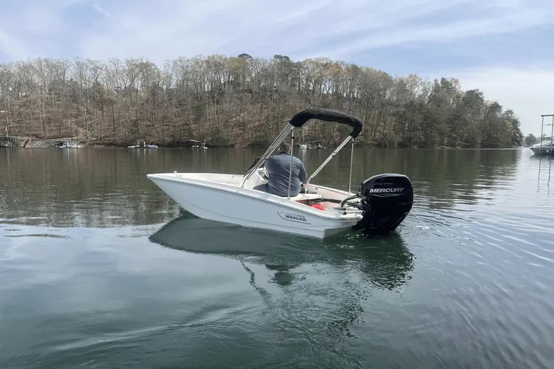 Slide: The Image of Boston Whaler 130 Super Sport 2025 - 0