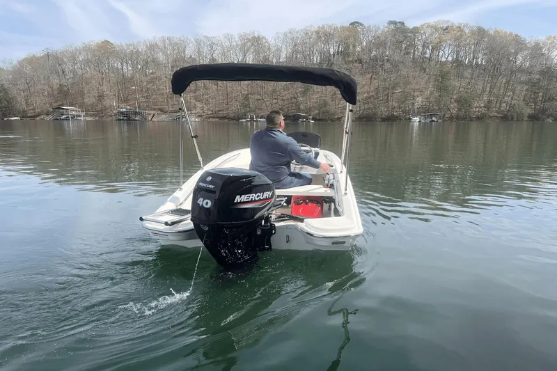 Slide: The Image of Boston Whaler 130 Super Sport 2025 - 3