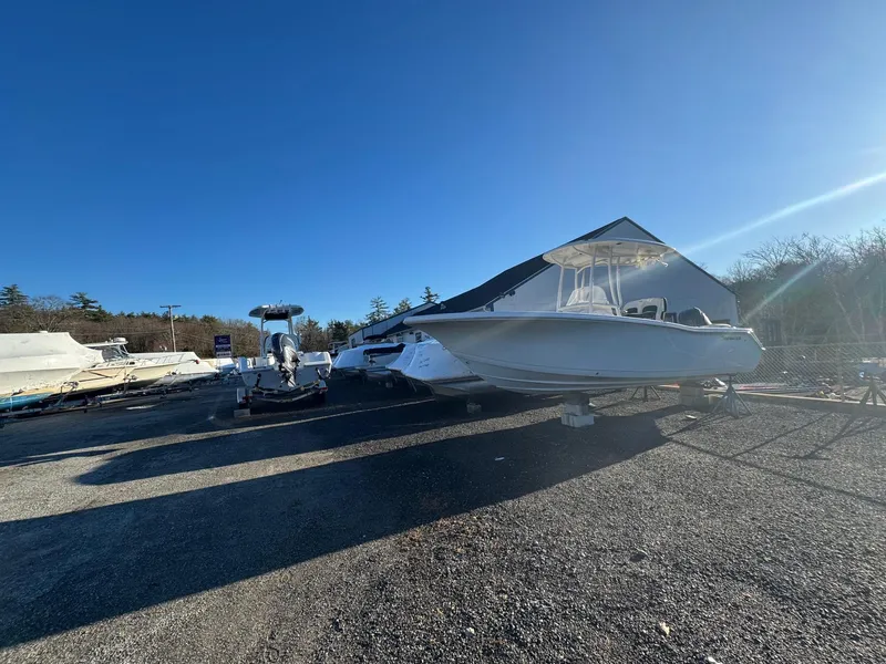 Slide: The Image of Tidewater 220 LXF 2025 - 3