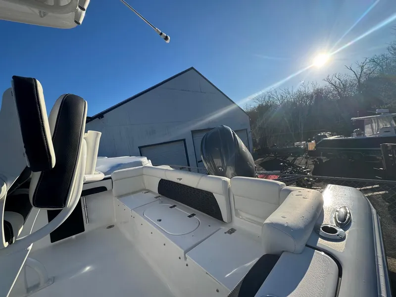 Slide: The Image of Tidewater 220 LXF 2025 - 4