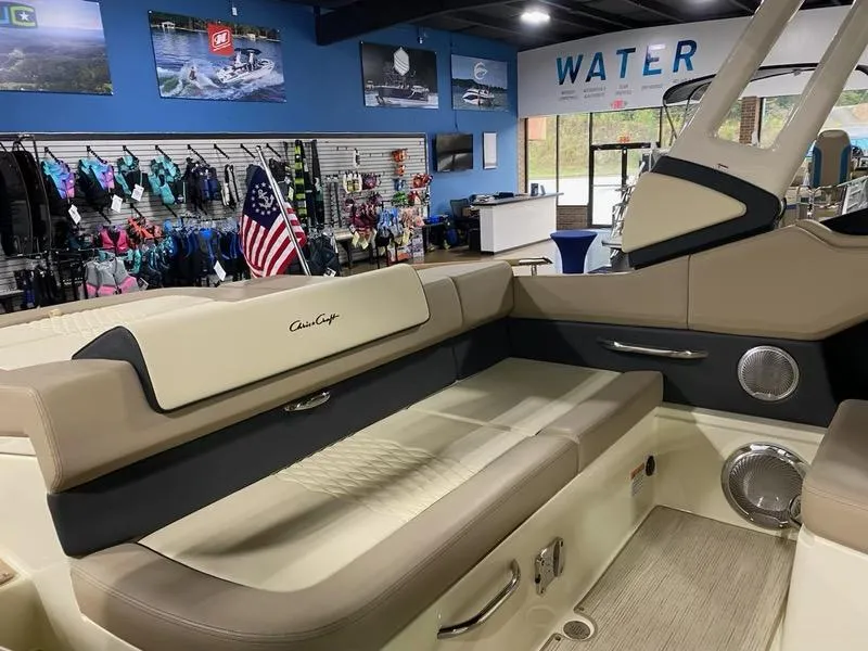 Slide: The Image of Chris-Craft 25 Sportster 2025 - 12