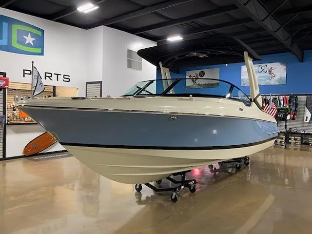 Slide: The Image of Chris-Craft 25 Sportster 2025 - 3