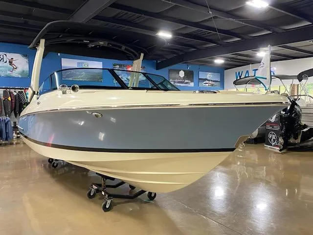 Slide: The Image of Chris-Craft 25 Sportster 2025 - 5