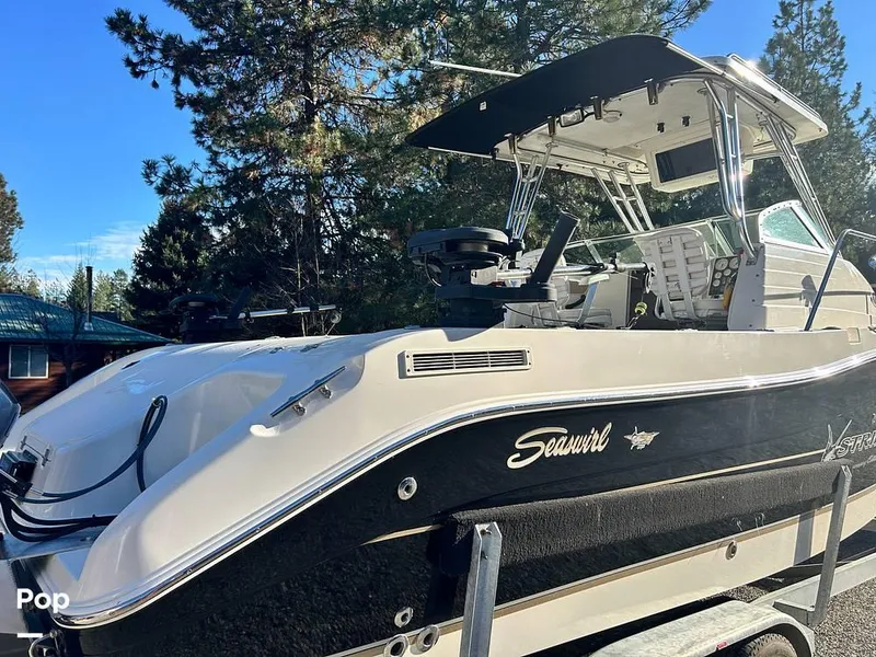 Slide: The Image of 2005 Seaswirl Striper 2601 WA for sale in Athol, ID - 12